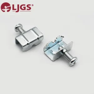The product named 171-0 consists of two metal fasteners with screws on a plain background, where one is partially open and the other is closed.