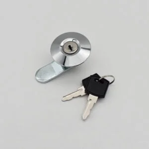 The MS804 cam lock, characterized by its round metallic design, is accompanied by two keys on a keyring and is showcased elegantly against a plain white background.